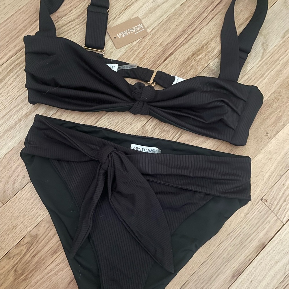 Vestique Black Bikini Set